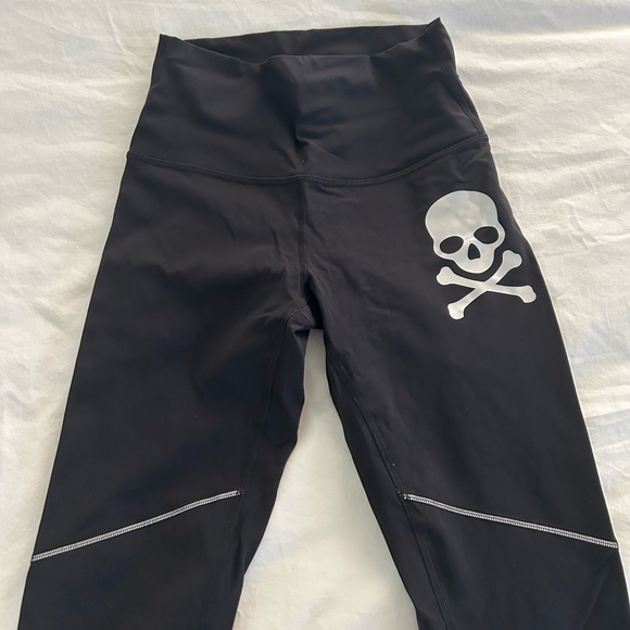 Lululemon Wunder Under Leggings - Picture 1 of 3